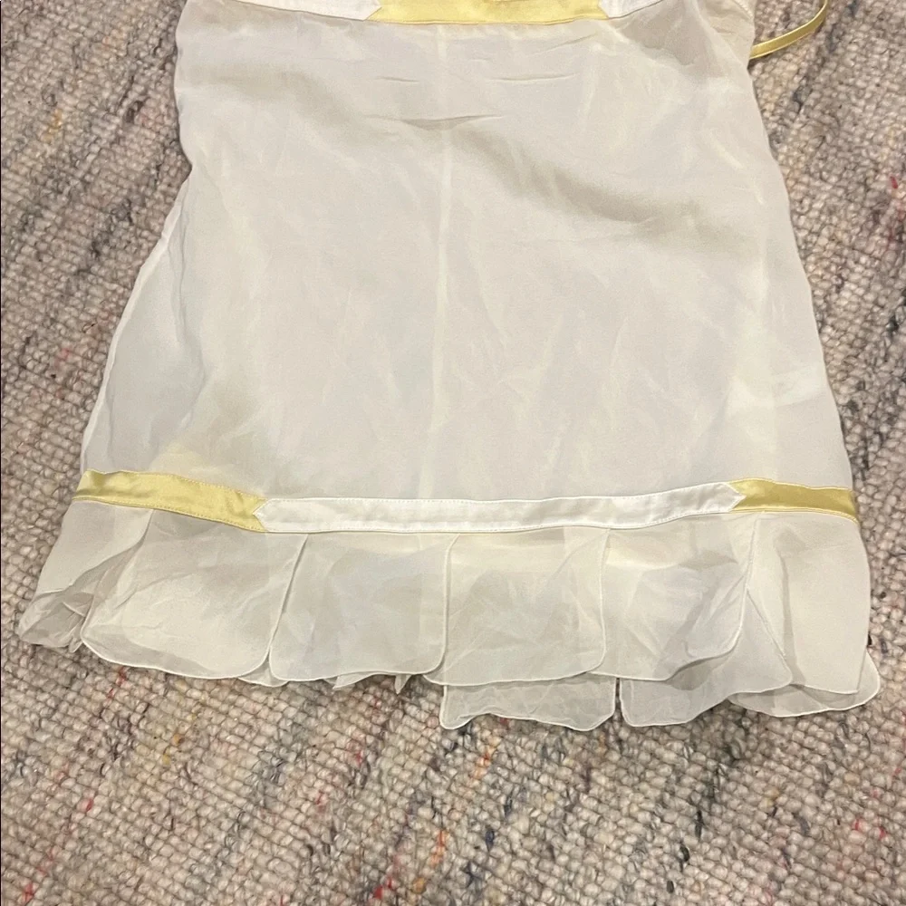 Elegant La Perla scalloped Trimmed White and Yellow shirt - Picture 4 of 4